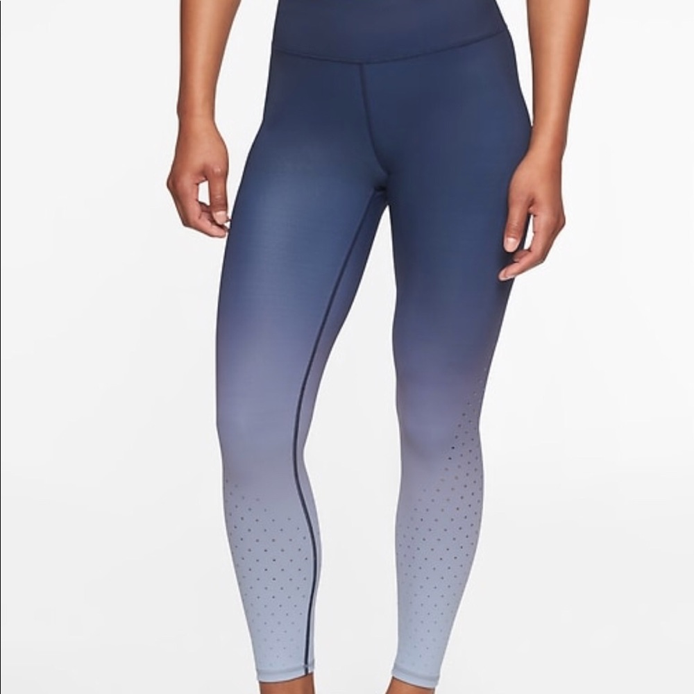Athleta’s contender aero 7/8 tight leggings